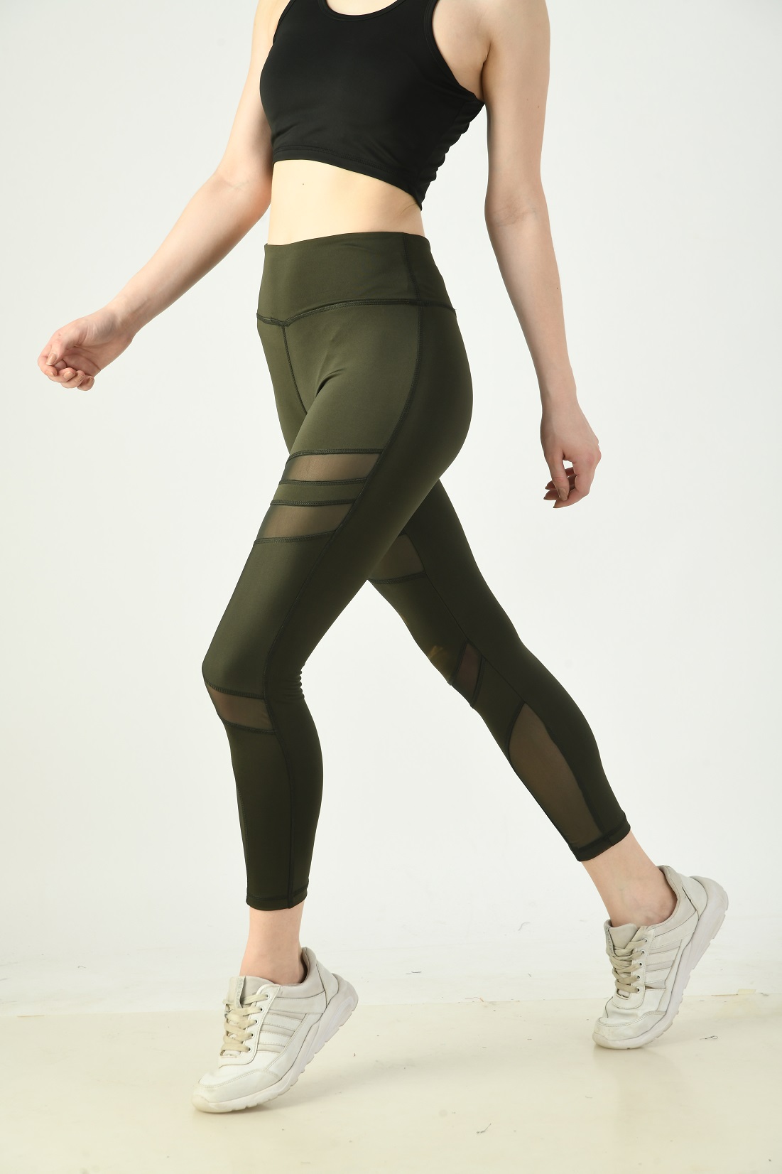 Tanya's Go To Black Essential Glossy Leggings – BODD ACTIVE